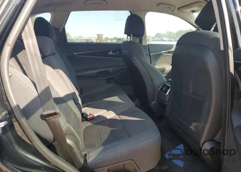 2017 Kia Sorento Lx from USA, damaged, VIN 5XYPG4A30HG190558